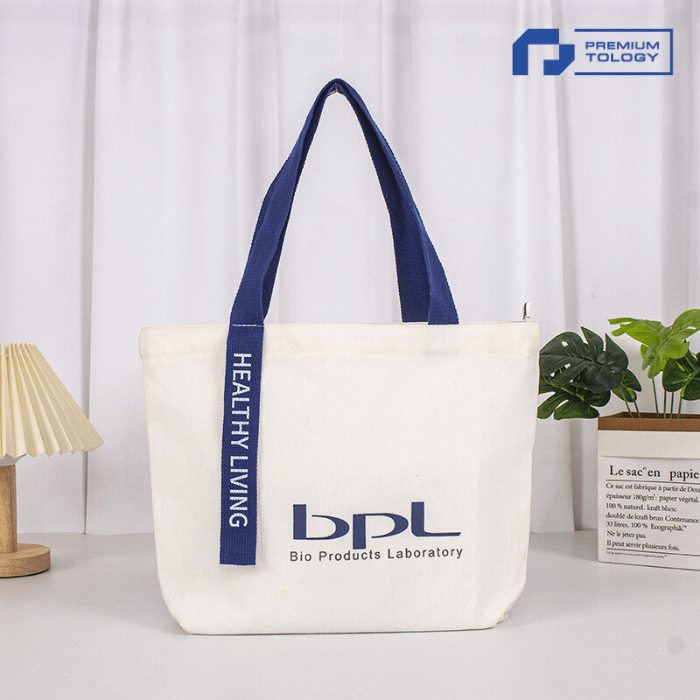 รับผลิตกระเป๋าผ้าแคนวาส Premiumtology